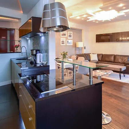 Bryza - Chelmonskiego - Parking - Centrum