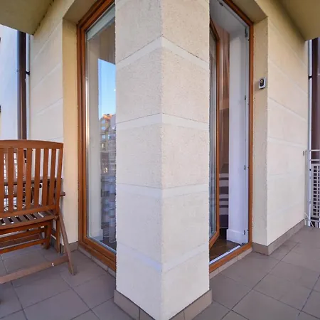 Osiedle Na Chelmonskiego - Parking - Apartamenty Bryza