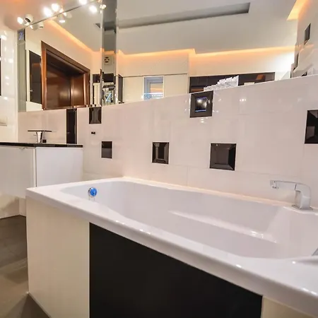 Osiedle Na Chelmonskiego - Parking - Apartamenty Bryza