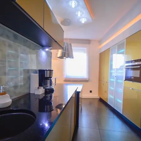 Apartment Bryza - Chelmonskiego - Parking - Centrum