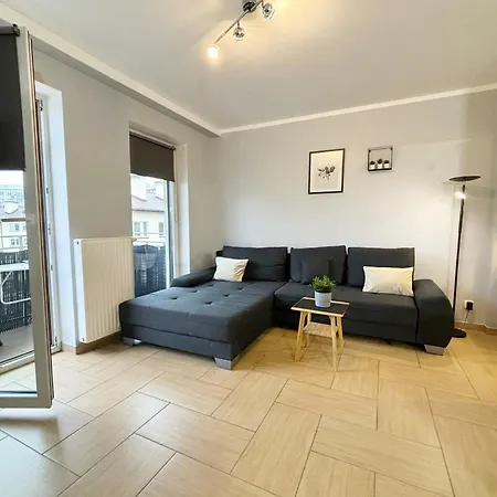 Osiedle Na Chelmonskiego - Parking - Apartamenty Bryza * Swinoujscie